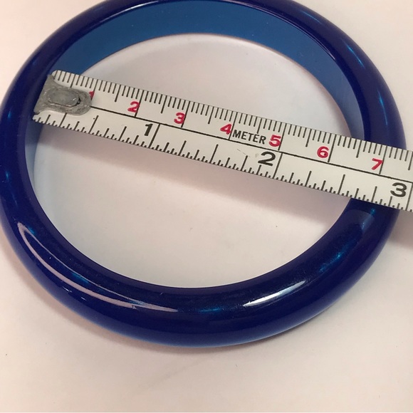 Vintage Acrylic Blue Iridescent Bangle Bracelet - Picture 5 of 7